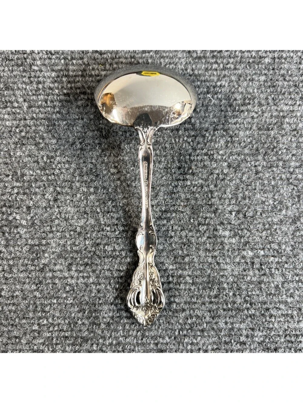 Oneida flatware small
